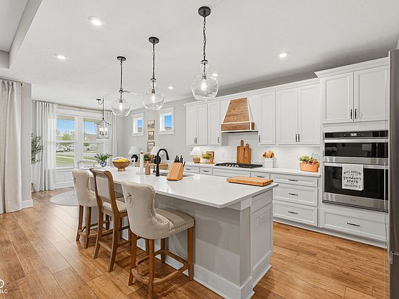 2nd image of 4628 Cleome Dr