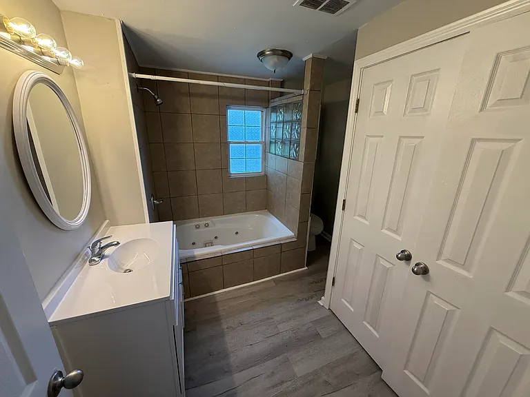 2360 Liberty Rd — Photo 13