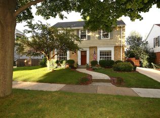 2910 N 68th St, Milwaukee, WI 53210