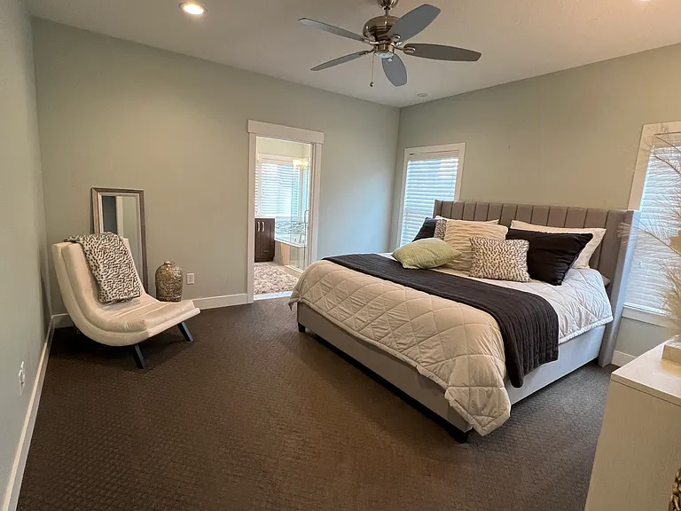 598 W Regent Garden Ln — Photo 15