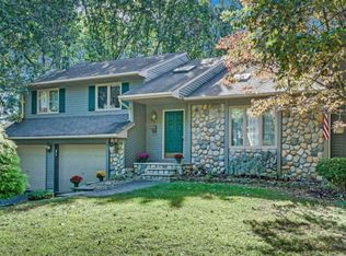 23 Ridge Dr, Hazlet, NJ 07730