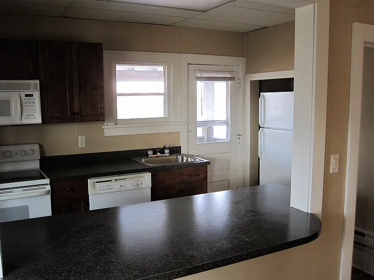 118 Spring St #2 — Photo 4