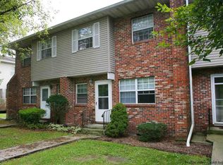 306 Briarwood Ct, New Paltz, NY 12561