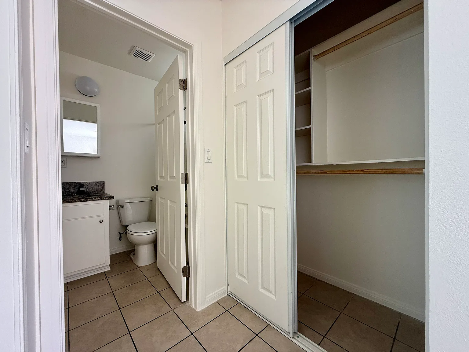 Studio, 450 sqft, $1,445 — Photo 3