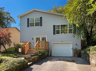 9725 W 17th St, Zion, IL 60099