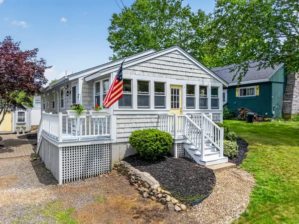 16 Highland Avenue, York, ME 03909