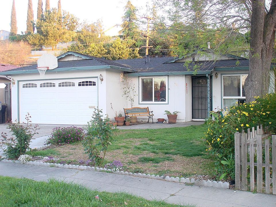 1st image of 681 Adagio Way