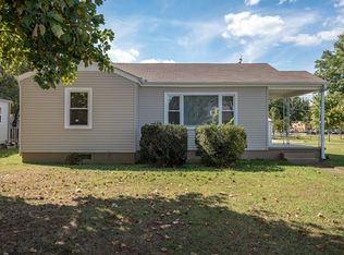 1007 Cave St, Tuscumbia, AL 35674