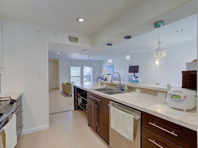 710 Castle Ridge Rd #B — Photo 9