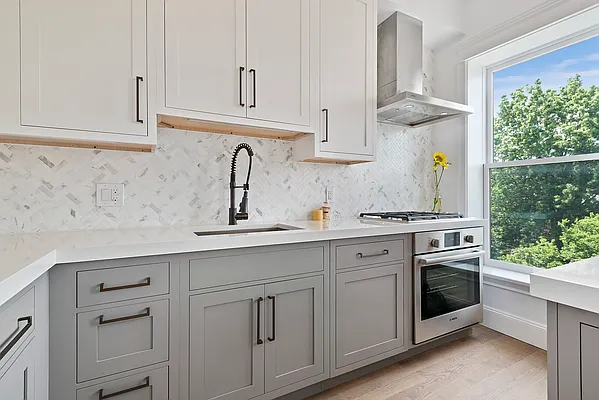 Rented by Compass | media 2