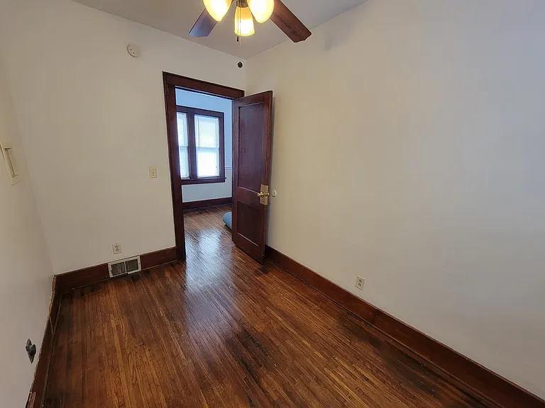 114 Roser St #1 — Photo 17