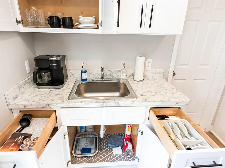 278 Euclid St #2 — Photo 23