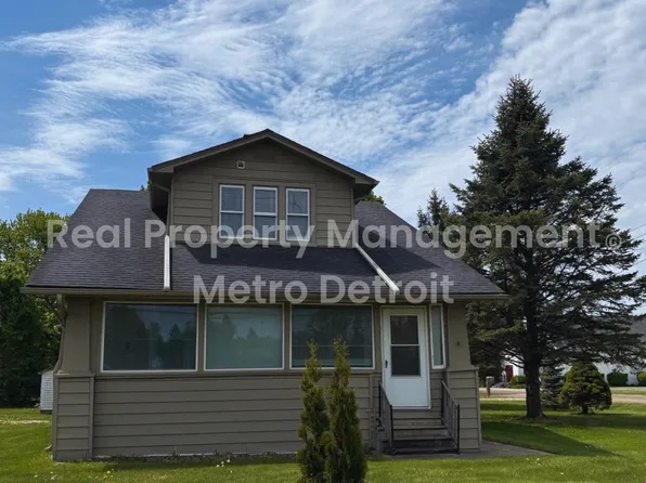 2175 W Auburn Rd, Rochester Hills, MI 48309