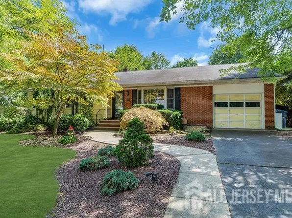 1430 Kearney Dr, North Brunswick, NJ 08902