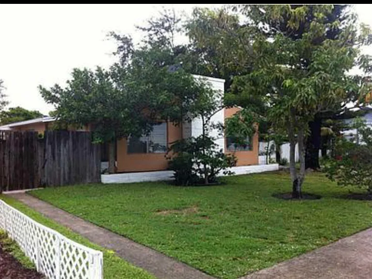 1723 McKinley St #C — Photo 1