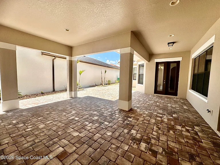 2523 Rodina Dr — Photo 23