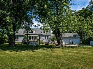 278 W Erdman Rd, Scottsburg, IN 47170