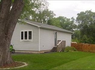 7432 Center Dr, Wonder Lake, IL