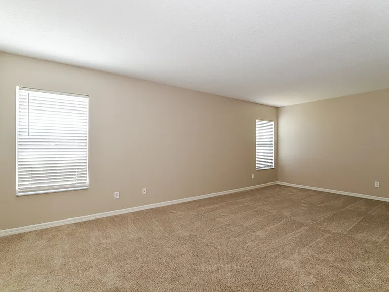 4729 Barbados Loop — Photo 9