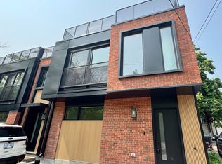 2137 Gerrard St E #2, Toronto, ON M4E 2C1