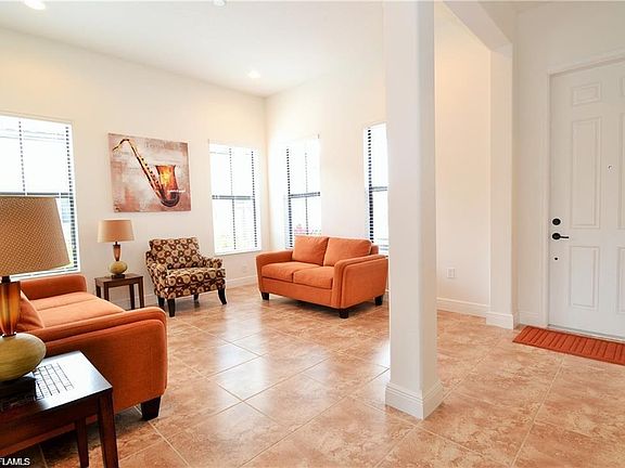 3rd image of 5066 Trevi Ave