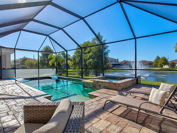 Pool & Spa