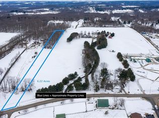 Hampsher Rd, Clinton, OH 44216