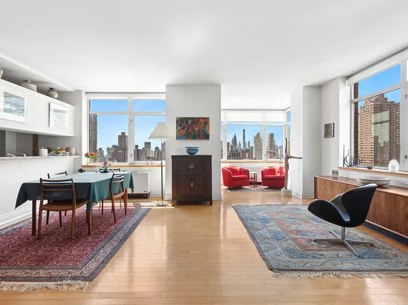 1760 Second Avenue image 1 of 12
