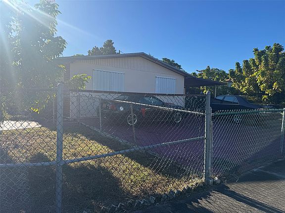5th image of 1221 North Drive