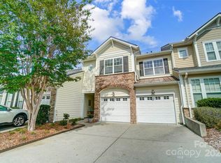 544 Pine Links Dr, Tega Cay, SC 29708