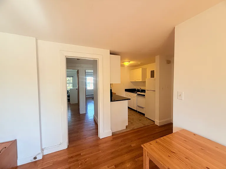 278 Harvard St #10 — Photo 8