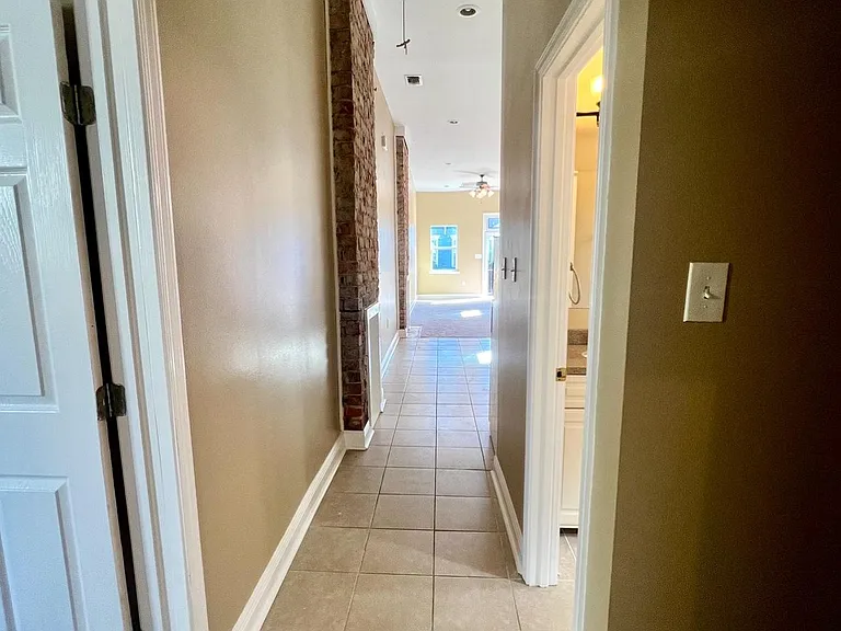 731 N Salcedo St — Photo 3