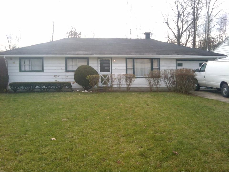 1st image of 2703 Mariner Ave