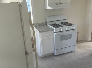 26 Grove St #26, Springfield, MA 01107