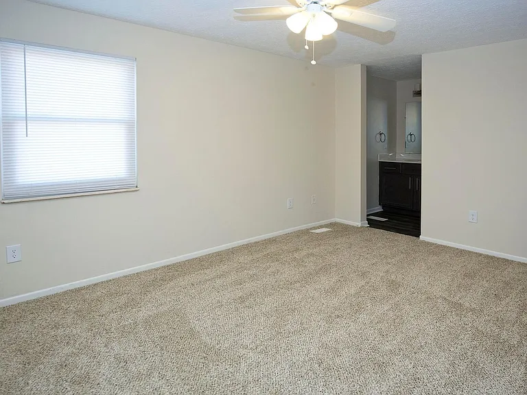 Park Club Townhomes — Photo 28
