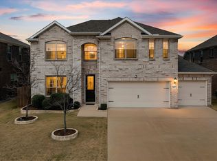 1617 Berry Ridge Trl, Aubrey, TX 76227
