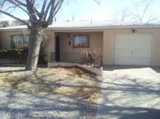 136 Conchas St NE, Albuquerque, NM 87123