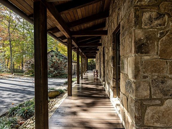 11th image of 5551 Parker Branch Rd