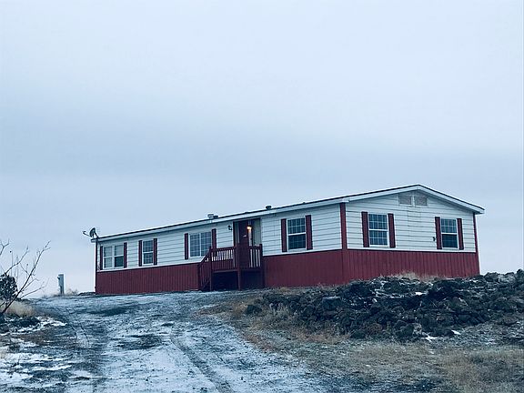 3rd image of 10560 Road 16 NE