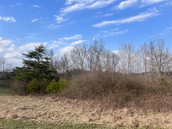 31-32 Chrystal Ln, Barboursville, WV 25504