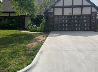 400 S Elder Ave #2, Broken Arrow, OK 74012