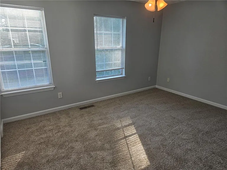 6623 Ivy Log Dr — Photo 15