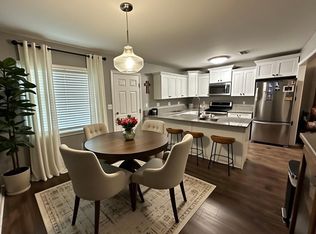 819 Davis St, Conway, AR 72034