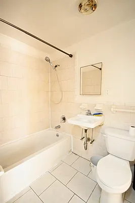 Rented by Rental Solutions Inc | media 14