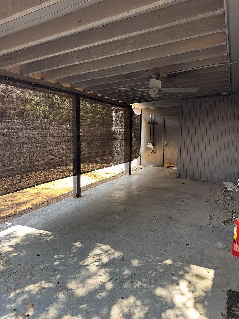 4 bed, 2.5 bath, 2156 sqft, $2,500 — Photo 3