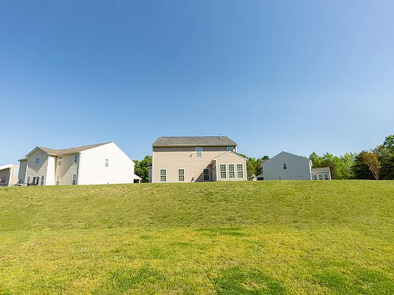 5203 Helsley Ct — Photo 19