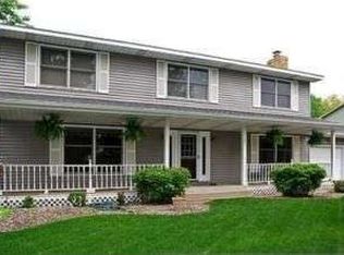 3189 Canterbury Cir, Woodbury, MN 55125