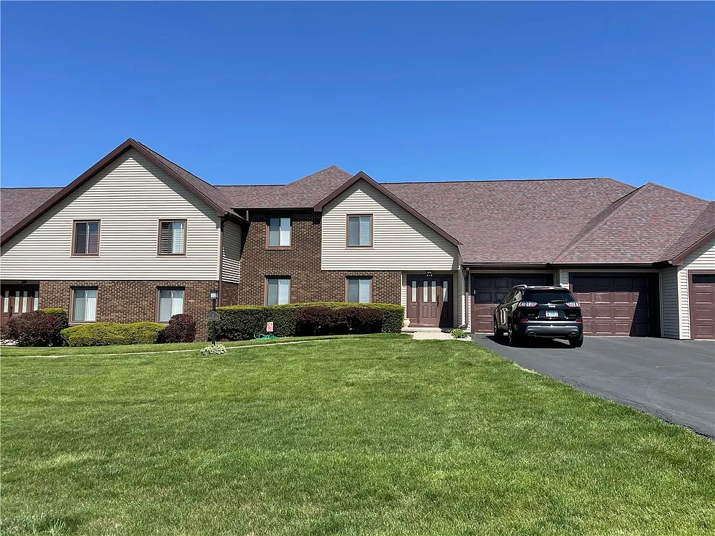 5 Greenbriar Dr Unit 7 photo 1