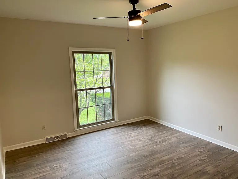 1712 Indian Hill Rd — Photo 15