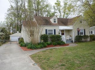 535 Fishermans Rd, Norfolk, VA 23503